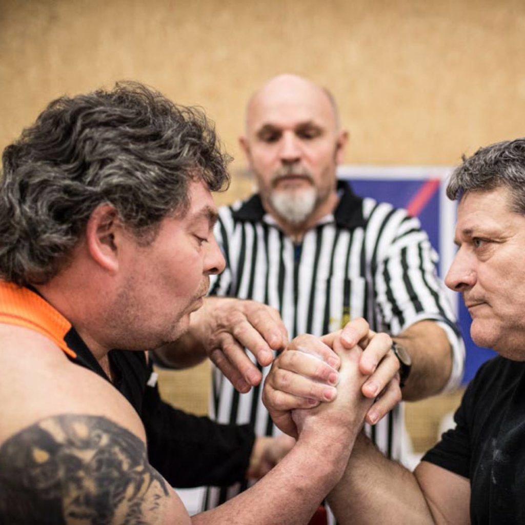 crédit photo : fédération française de bras de fer
